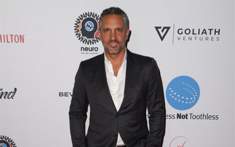 mauricio umansky net worth
