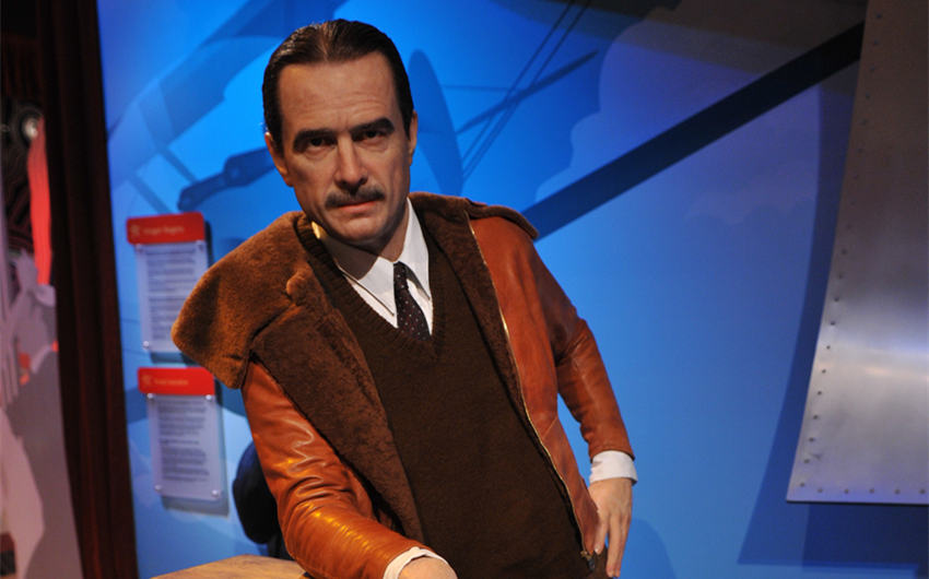 howard hughes net worth at death