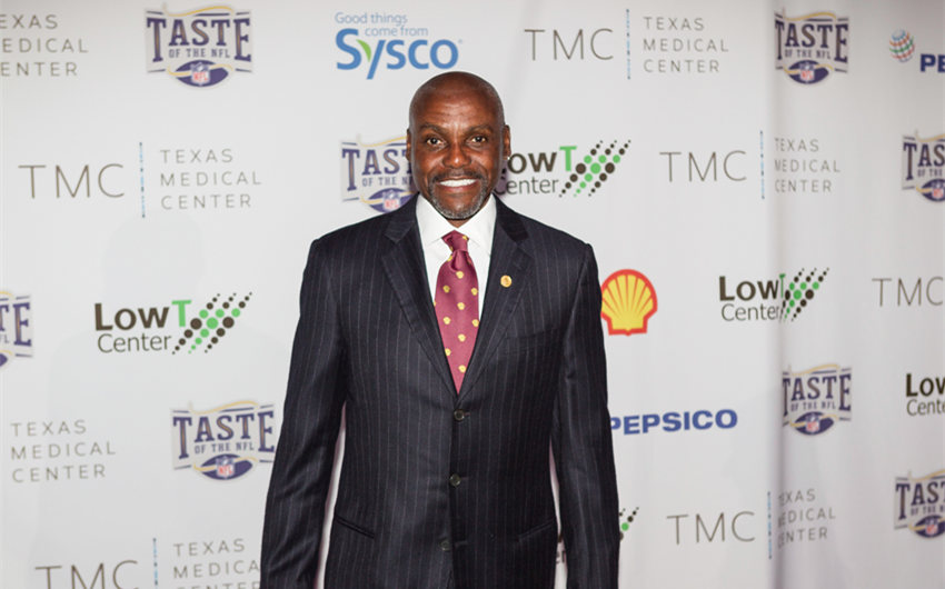 who is carl lewis' wife